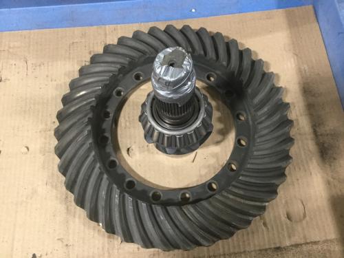 1995 Eaton DS402 Ring Gear And Pinion: P/N 127270