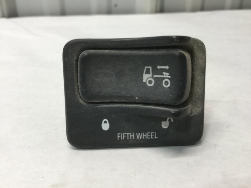 2005 Peterbilt 387 Switch | Fifth Wheel | P/N 08-03333-003