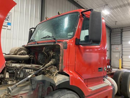 Shell Cab Assembly, 2000 Volvo VNL : Day Cab