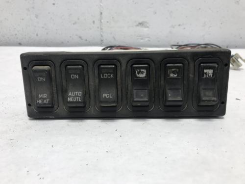 International 7400 Dash Panel: Switch Panel | P/N 32237