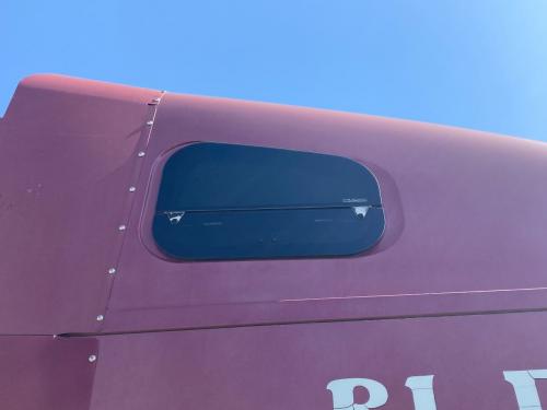 2004 Freightliner COLUMBIA 120 Right Window