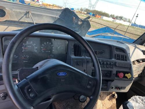 1997 Ford A9513 Dash Assembly