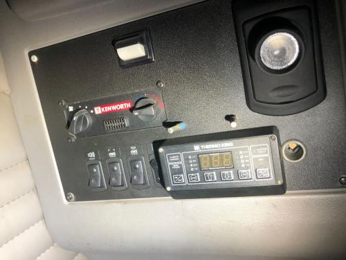 2012 Kenworth T700 Control: Sleeper Controls