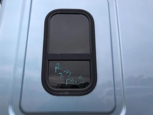 2011 Freightliner CASCADIA Right Window