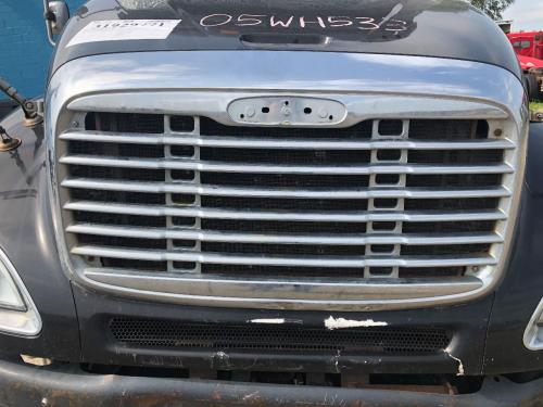 2005 Freightliner COLUMBIA 120 Grille