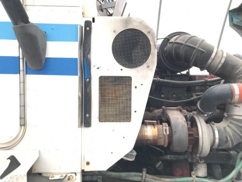 1997 Kenworth T600 White Right Cab Cowl