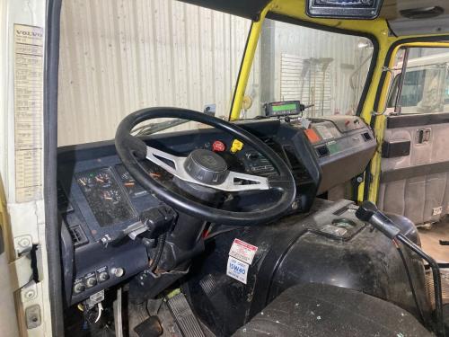 1997 Volvo WAH Dash Assembly