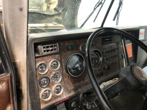1990 Kenworth T400 Dash Assembly