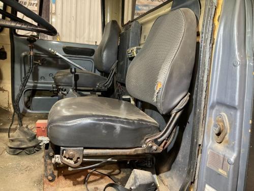 1985 Ford LN8000 Left Seat, Air Ride