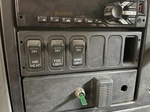 International 4300 Dash Panel: Switch Panel