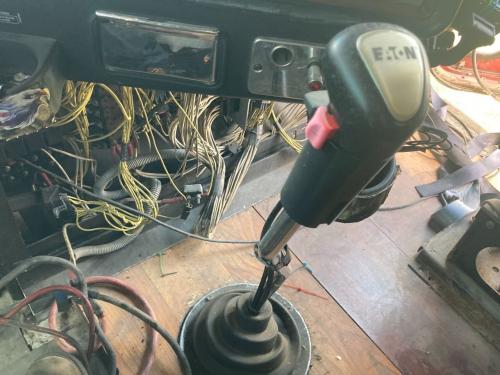 1998 Fuller RTLO16713A Shift Lever