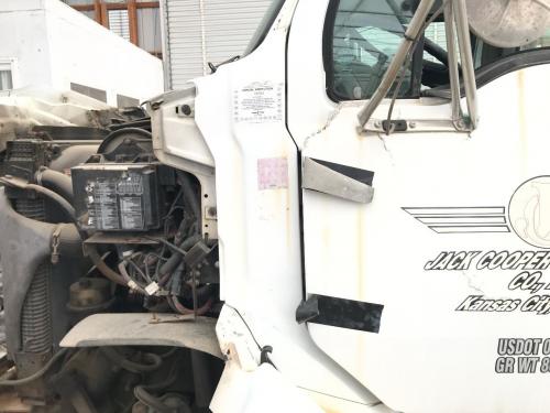 2007 Sterling L9501 White Left Cab Cowl: Small Crack Along Top Edge
