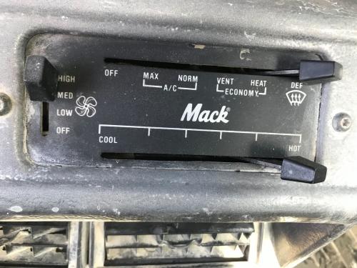2001 Mack RD600 Heater & AC Temp Control: 3 Lever