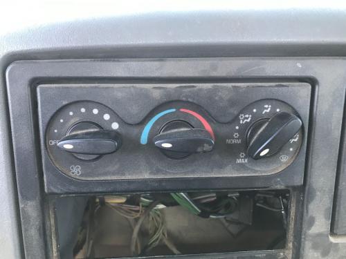2004 International 4300 Heater & AC Temp Control: 3 Knob