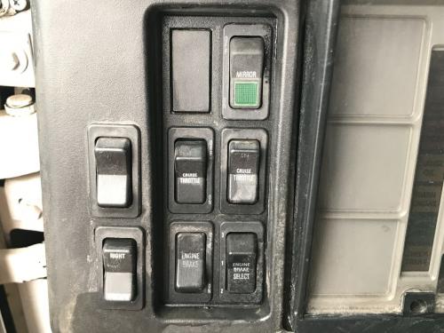 International 8100 Dash Panel: Switch Panel