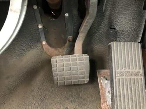 2000 Volvo WAH Foot Control Pedals