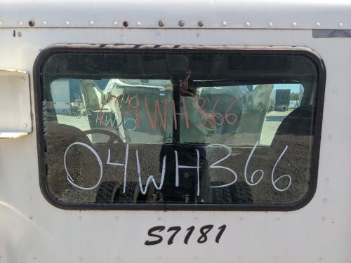 2004 Freightliner COLUMBIA 120 Back Glass