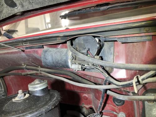 1988 Ford F800 Wiper Motor, Windshield: Motor Only