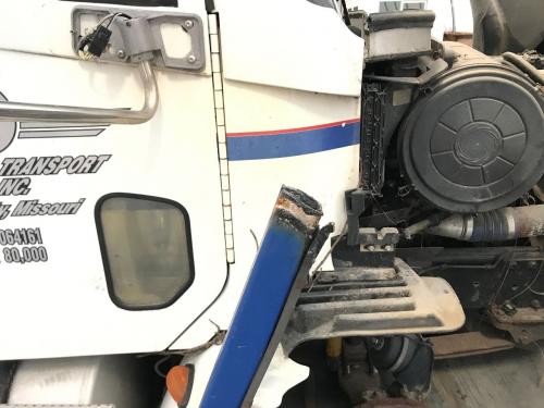 2006 Freightliner COLUMBIA 112 White Right Cab Cowl: Small Chip Along Center