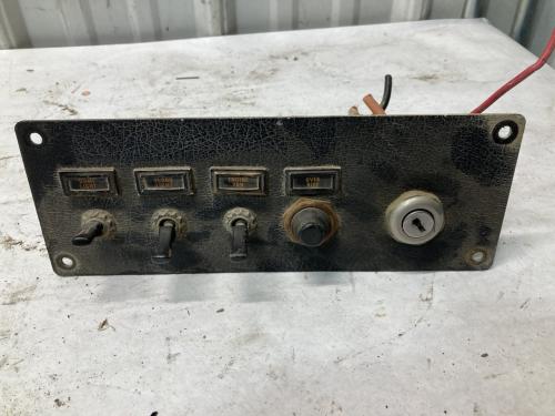 Kenworth T600 Dash Panel: Switch Panel