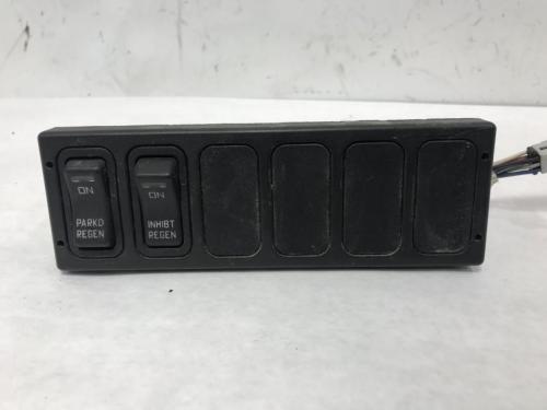 International DURASTAR (4300) Dash Panel: Switch Panel | P/N 32289