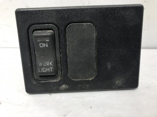 International DURASTAR (4300) Dash Panel: Switch Panel
