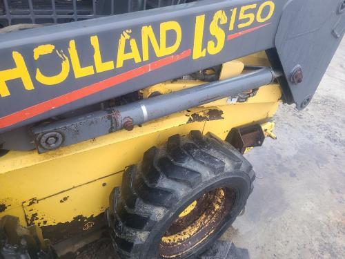 2000 New Holland LS150 Left Hydraulic Cylinder: P/N 86590848