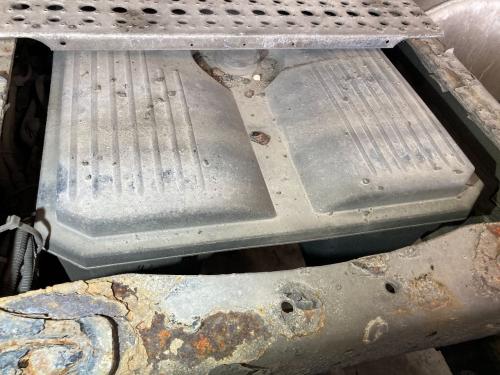2013 Freightliner CASCADIA Poly Battery Box | Length: 32.00 | Width: 26.0