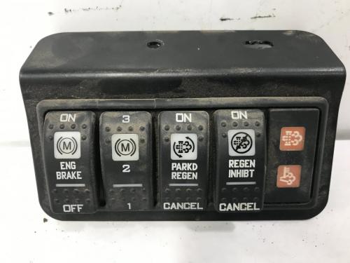 International RE3000 Dash Panel: Switch Panel