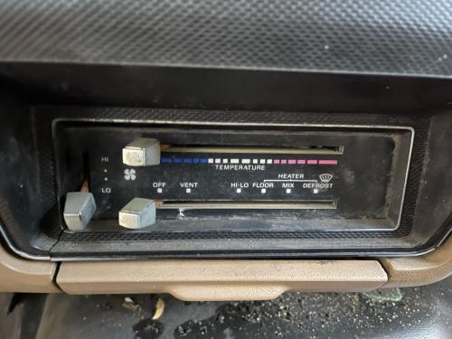 1989 Ford F700 Heater & AC Temp Control: 3 Slide