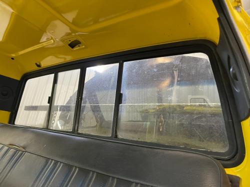 1989 Ford F700 Both Back Glass
