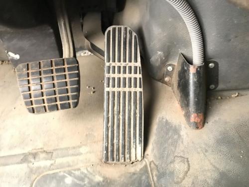 2005 Freightliner M2 106 Foot Control Pedals