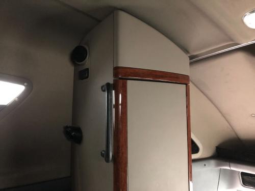 2016 Freightliner CASCADIA Left Cabinets