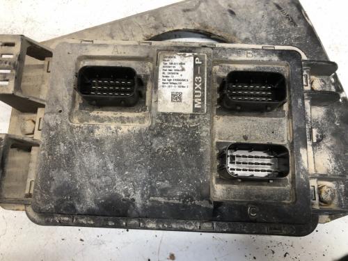 2013 Kenworth T660 Electronic Chassis Control Modules | P/N Q21-1077-2-103 | 3 Plugs