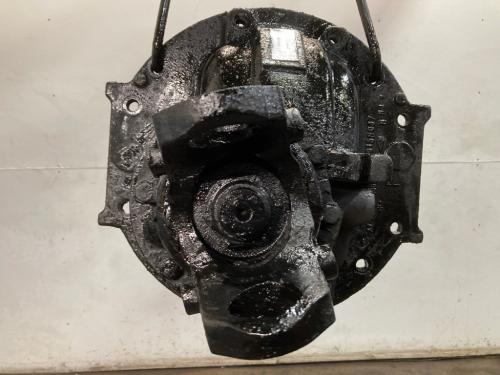 Meritor RS17144 Rear Differential/Carrier | Ratio: 5.57 | Cast# 3200s1865
