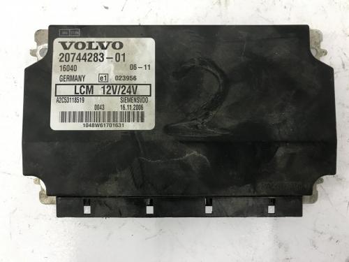 2008 Volvo VNL Light Control Module | P/N 20744283-01 | W/4 Plugs