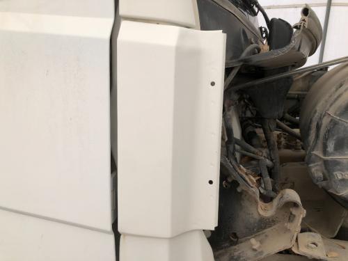2000 Freightliner FL112 White Right Cab Cowl