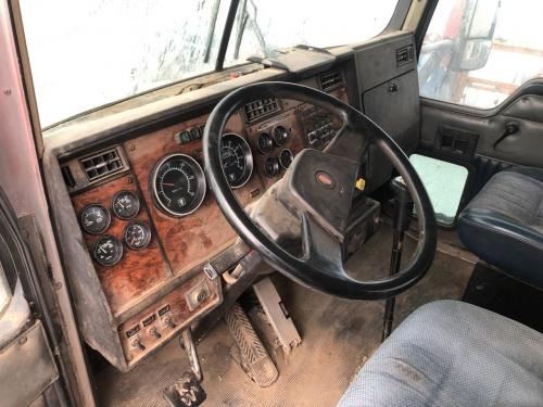 2000 Kenworth T600 Dash Assembly