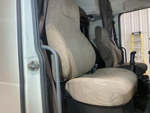2012 Volvo VNL Seat, Non-Suspension