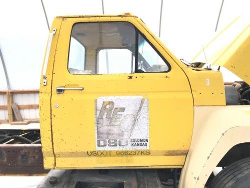 1985 Ford F700 Right Door