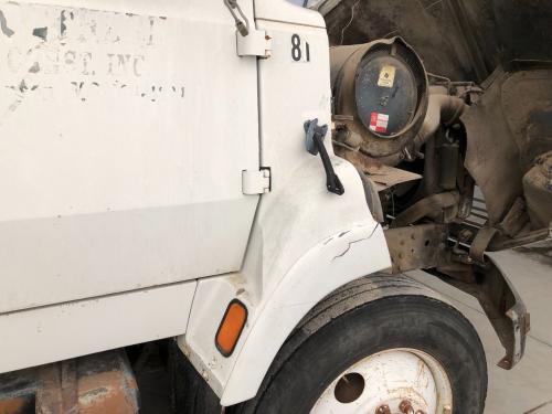 1993 Ford LA8000 Right Tan Extension Fiberglass Fender Extension (Hood): Top Edge Of Fender Trim Cracked, Paint Chipping And Peeling