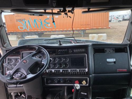 2013 Kenworth T660 Dash Assembly