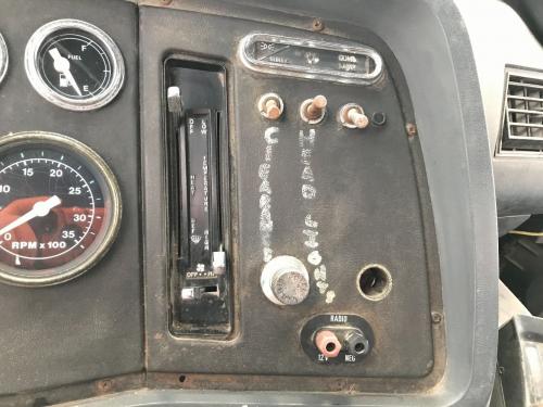 Ford LN8000 Dash Panel: Switch Panel