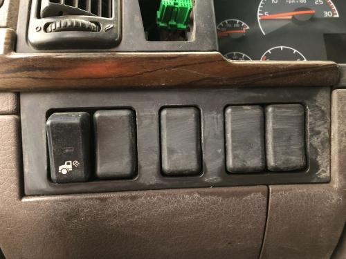 Volvo VNL Dash Panel: Switch Panel