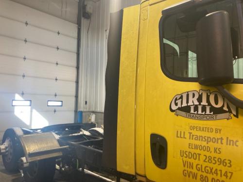 Freightliner CASCADIA Yellow Right Lower Fairing/Cab Extender