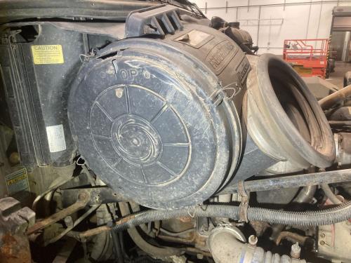 2005 Freightliner COLUMBIA 120 15-inch Poly Donaldson Air Cleaner
