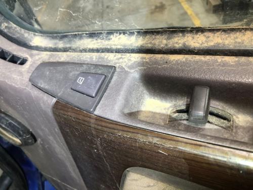 2017 Volvo VNL Right Door Electrical Switch