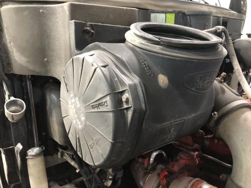 2014 Peterbilt 587 11-inch Poly Donaldson Air Cleaner