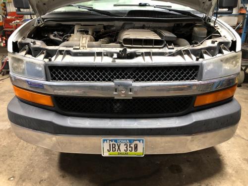 2010 Chevrolet EXPRESS Grille