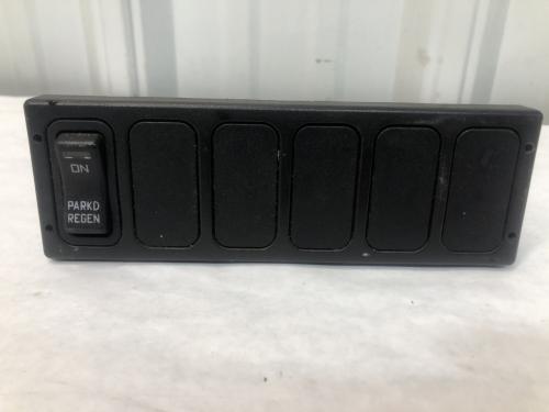 International DURASTAR (4300) Dash Panel: Switch Panel | P/N 32289